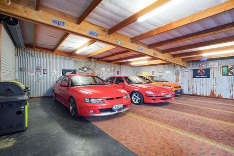 Photo of property in 381 Bay Road, West Plains, Invercargill, 9879