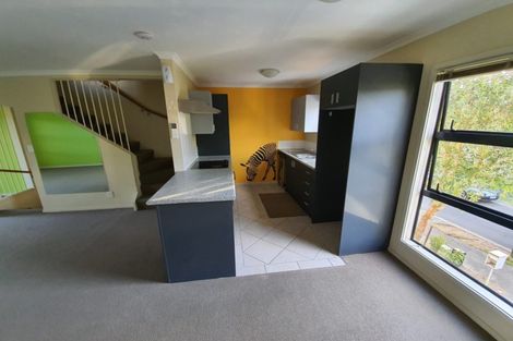 Photo of property in 36 Verdale Circle, Glen Eden, Auckland, 0602