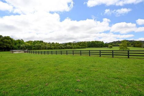 Photo of property in 945 Kahikatea Flat Road, Waitoki, Kaukapakapa, 0871