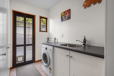 Photo of property in 5 Virginia Lane, Mount Pleasant, Christchurch, 8081