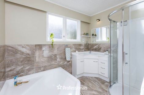 Photo of property in 19 Sunnyview Drive, Brown Owl, Upper Hutt, 5018