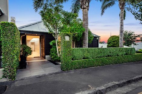 Photo of property in 25 Gibraltar Crescent, Parnell, Auckland, 1052