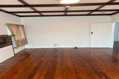 Photo of property in 1072 Great North Road, Point Chevalier, Auckland, 1022