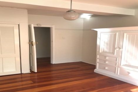 Photo of property in 3/2 Herne Bay Road, Herne Bay, Auckland, 1011