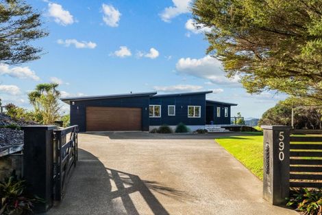 Photo of property in 590 Pataua Road North, Whareora, Whangarei, 0175