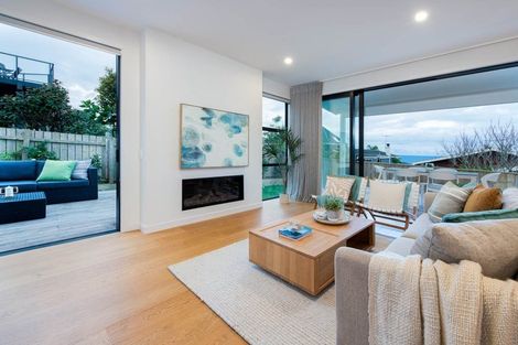 Photo of property in 12b Newburn Road, Waiake, Auckland, 0630