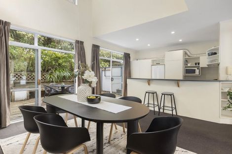 Photo of property in Fernhill Flats, 9/324 The Terrace, Te Aro, Wellington, 6011