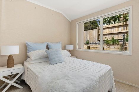 Photo of property in 28 Bateleur Close, Welcome Bay, Tauranga, 3112