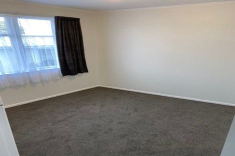 Photo of property in 12 Mosston Road, Castlecliff, Whanganui, 4501