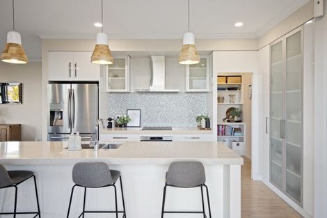 Photo of property in 13 William Andrew Road, Pukekohe, 2120