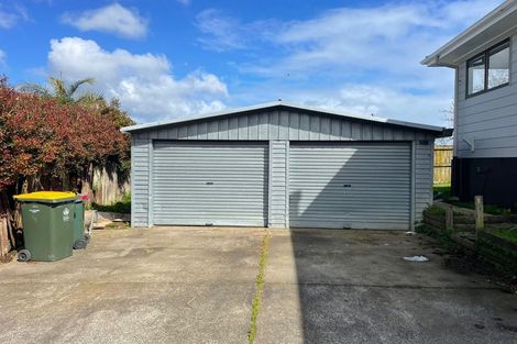 Photo of property in 3 Cade Place, Weymouth, Auckland, 2103