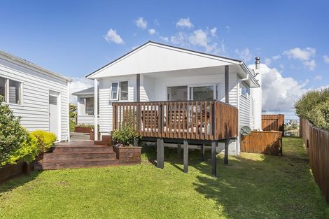 Photo of property in 79 Black Rock Road, Newlands, Wellington, 6037