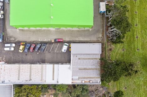 Photo of property in 2/251 Lincoln Road, Henderson, Auckland, 0610