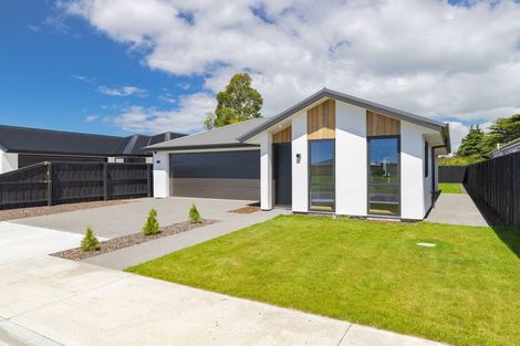 Photo of property in 32 Derbridge Street, Woodend, 7610