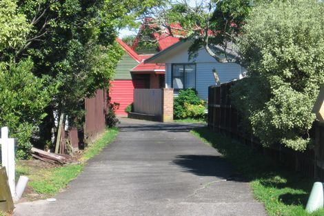 Photo of property in 1/99 Edgewater Drive, Pakuranga, Auckland, 2010