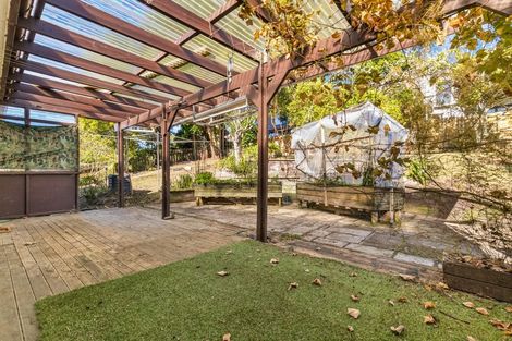 Photo of property in 8 Glucina Place, Glen Eden, Auckland, 0602
