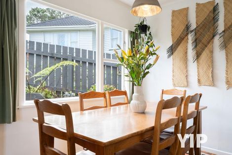 Photo of property in 36 Batchelor Street, Newlands, Wellington, 6037