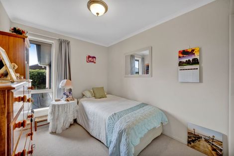 Photo of property in 5 Faber Place, Inglewood, 4330