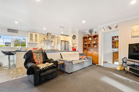 Photo of property in 40 Jillian Drive, Ranui, Auckland, 0612