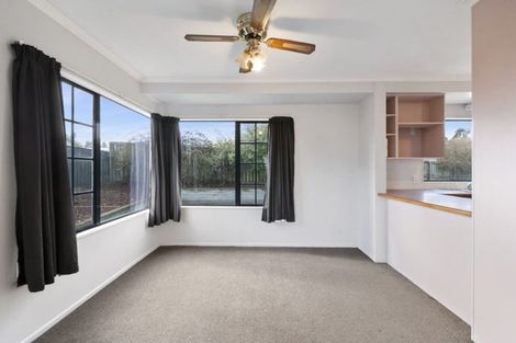 Photo of property in 32 Tawa Street, Hilltop, Taupo, 3330