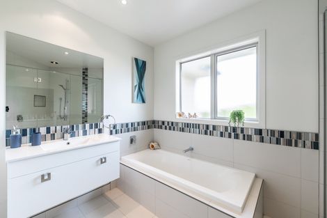 Photo of property in 32 Baxter Michael Crescent, Cambridge, 3434