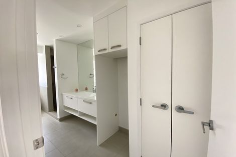 Photo of property in 2/6 Poseidon Place, Half Moon Bay, Auckland, 2012
