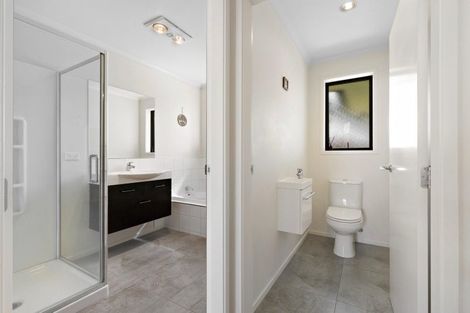 Photo of property in 4 Alluvial Court, Arthurs Point, Queenstown, 9371