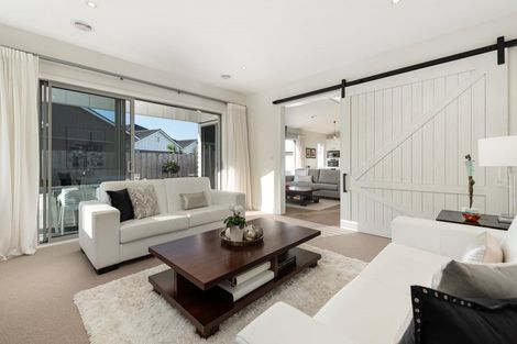 Photo of property in 1 Astelia Lane, Papamoa Beach, Papamoa, 3118