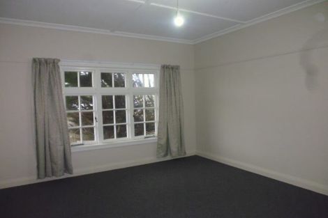 Photo of property in 83 Cambridge Terrace, Waterloo, Lower Hutt, 5011