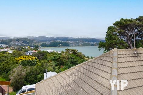 Photo of property in 34 Spur Grove, Titahi Bay, Porirua, 5022