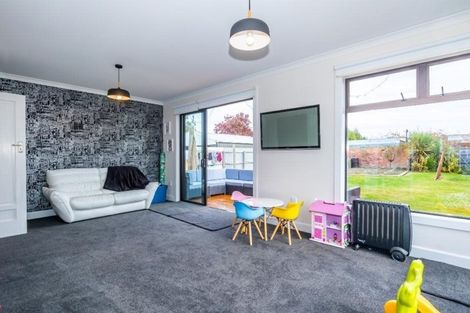 Photo of property in 98a Avenue Road, West End, Timaru, 7910