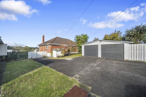 Photo of property in 29 Orams Road, Hillpark, Auckland, 2102