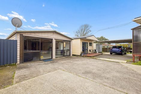 Photo of property in 47 Chadwick Crescent, Mangere East, Auckland, 2024