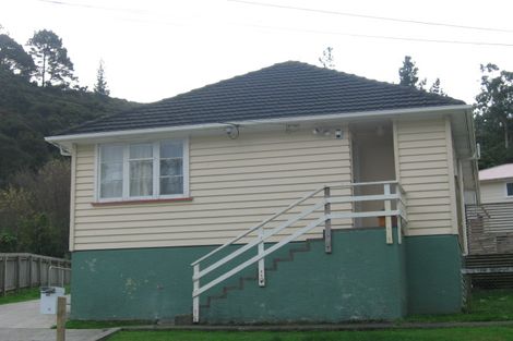 Photo of property in 48 Hanson Grove, Stokes Valley, Lower Hutt, 5019