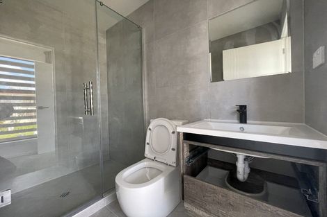 Photo of property in 12a Sea Spray Drive, Bucklands Beach, Auckland, 2012