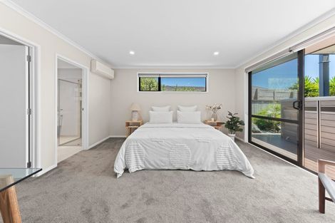 Photo of property in 25b Dolphin Parade, Bell Block, New Plymouth, 4312