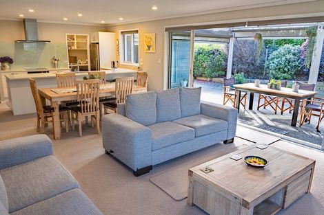 Photo of property in 7 Laly Haddon Place, Matakana, Warkworth, 0985