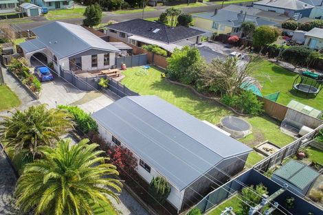 Photo of property in 167 Peel Street, Westport, 7825