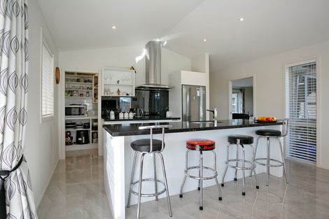 Photo of property in 16 O'sullivan Drive, Matamata, 3400