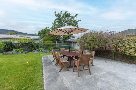 Photo of property in 51 Andrew Street, Waikanae, 5036