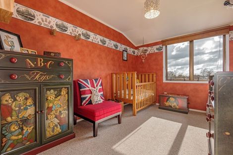 Photo of property in 41 Manapouri Crescent, Hokowhitu, Palmerston North, 4410