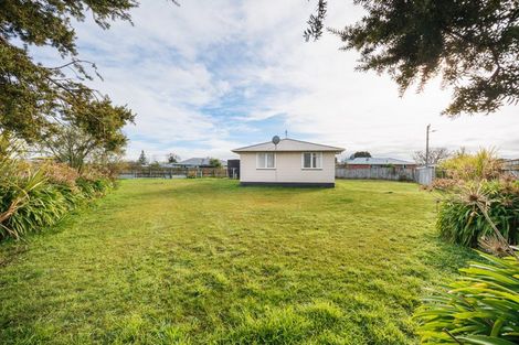 Photo of property in 33 Holland Crescent, Bulls, 4818