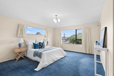 Photo of property in 2 Rubens Place, Burnside, Christchurch, 8053