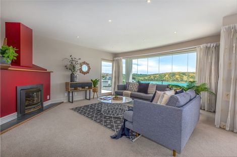 Photo of property in 19 Paremata Drive, Paremata, Porirua, 5024