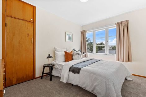 Photo of property in 40 Vodanovich Road, Te Atatu South, Auckland, 0610