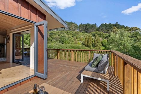 Photo of property in 99 Onetangi Road, Waiheke Island, 1971