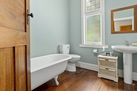 Photo of property in 80 Fourth Avenue, Tauranga, 3110