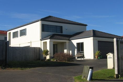 Photo of property in 37 Newbliss Crescent, East Tamaki Heights, Auckland, 2016