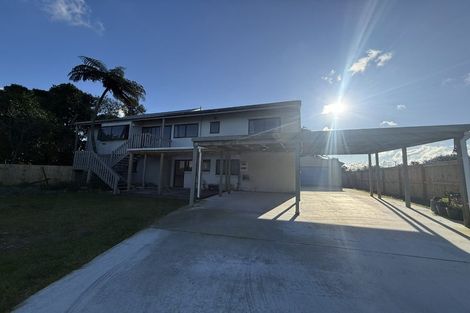 Photo of property in 12 Gannet Place, One Tree Point, 0118