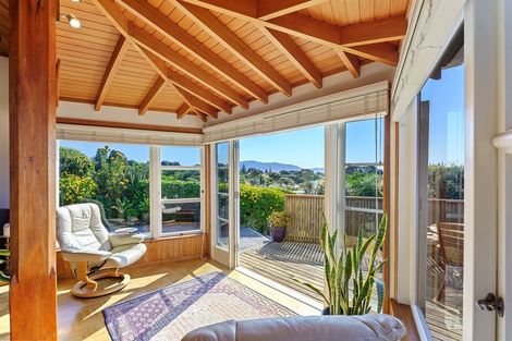 Photo of property in 64b Te Moana Road, Waikanae Beach, Waikanae, 5036